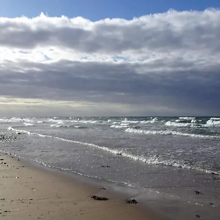 6 Person In Vejby-by Traum